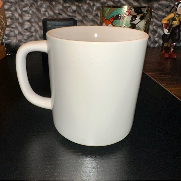 Graceland Teddy Bear Club ELVIS mug - Picture 2 of 6